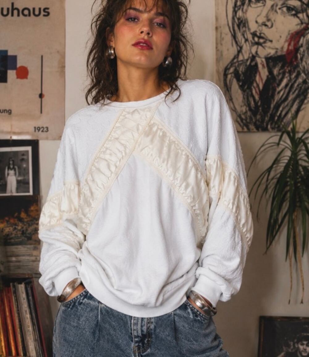 Vintage Cervelle White Textured Ruffle Sweatshirt Quilted 80s retro artsy L